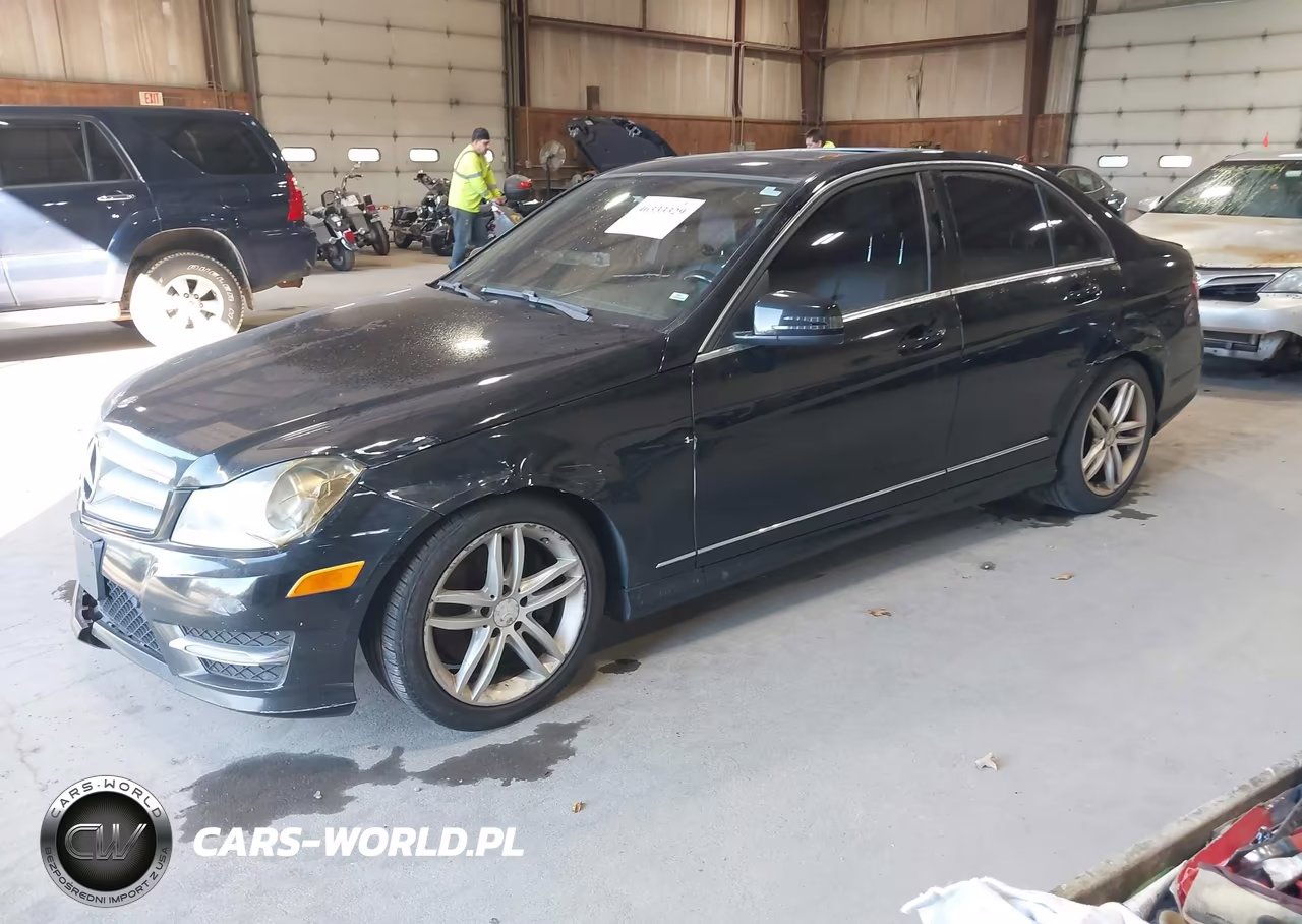 2013 Mercedes-Benz C 300 Sport 4Matic VIN:WDDGF8AB0DR297564 - 2