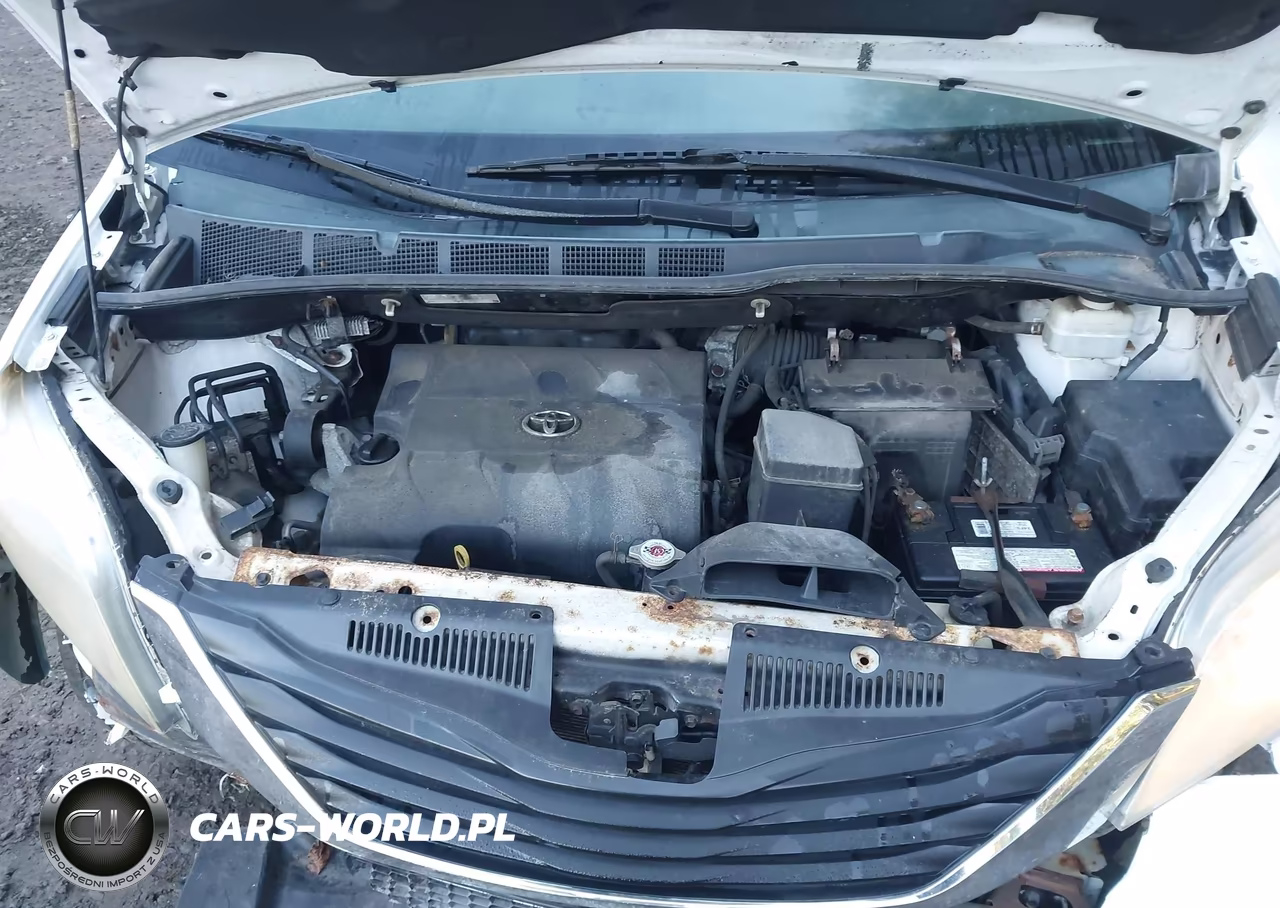 2011 Toyota Sienna Le V6 VIN:5TDKK3DC4BS133093 - 10