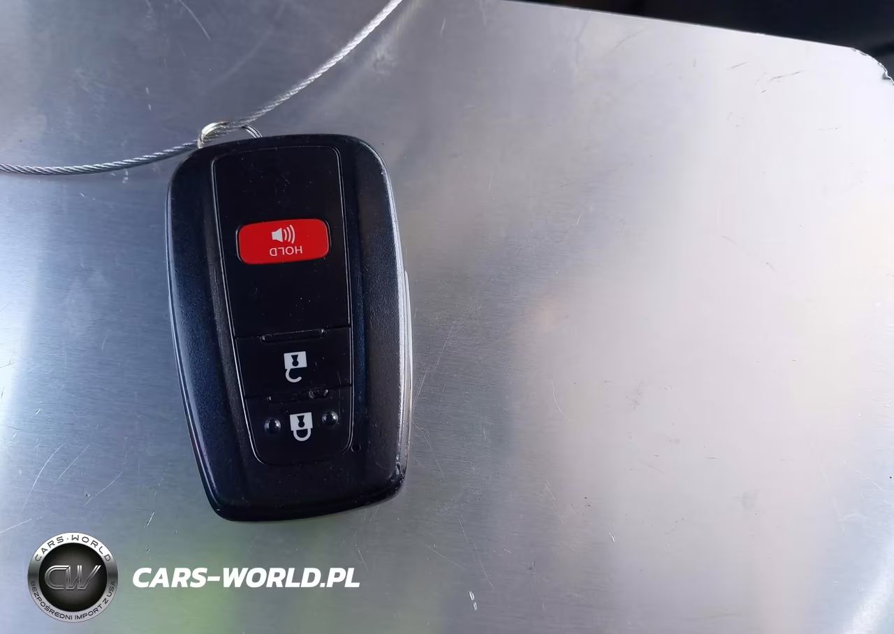 2019 Toyota Prius Le VIN:JTDKARFU3K3076222 - 11