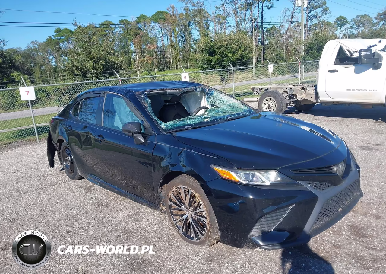 2018 Toyota Camry Se VIN:4T1B11HKXJU524327 - 1