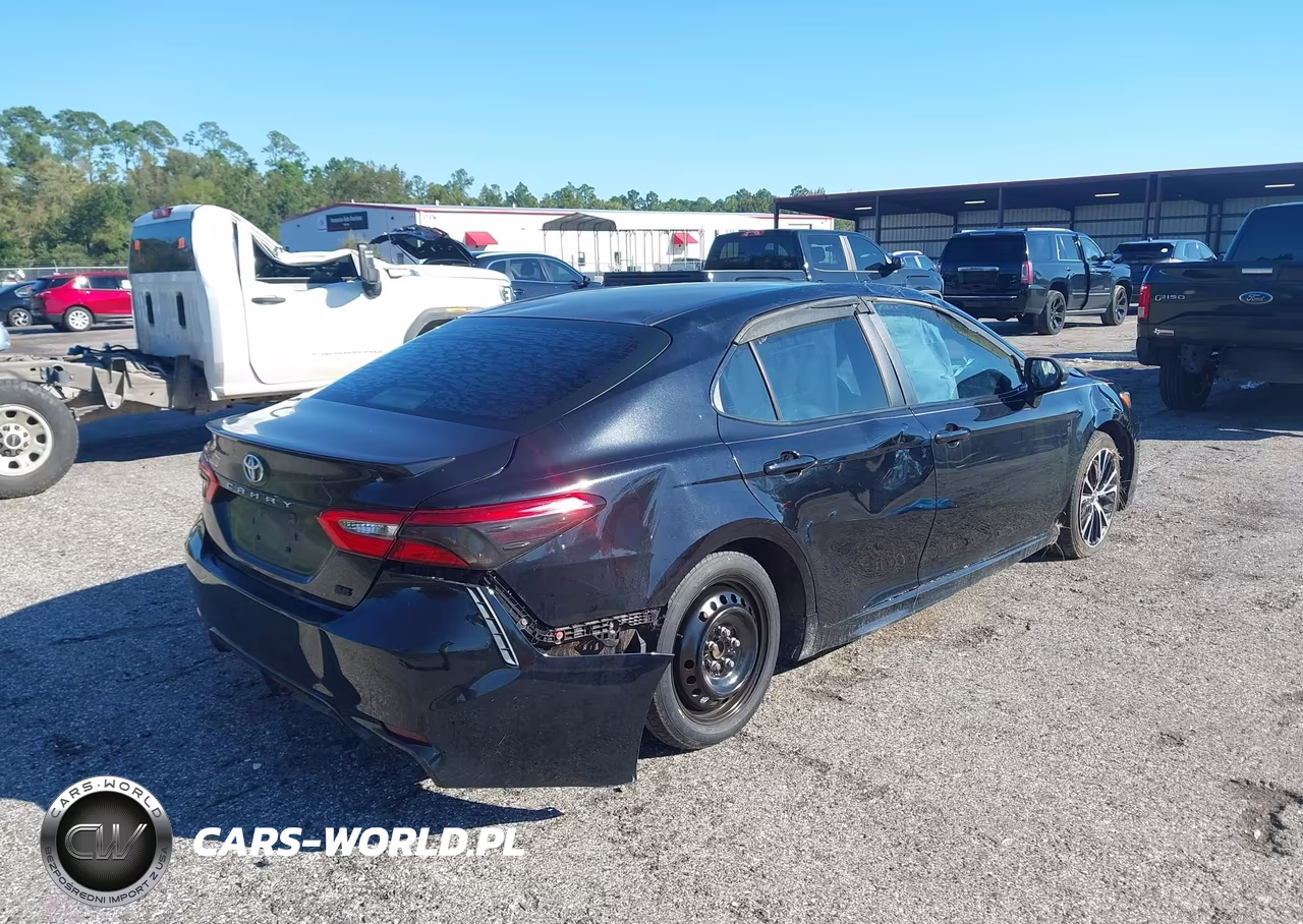 2018 Toyota Camry Se VIN:4T1B11HKXJU524327 - 4