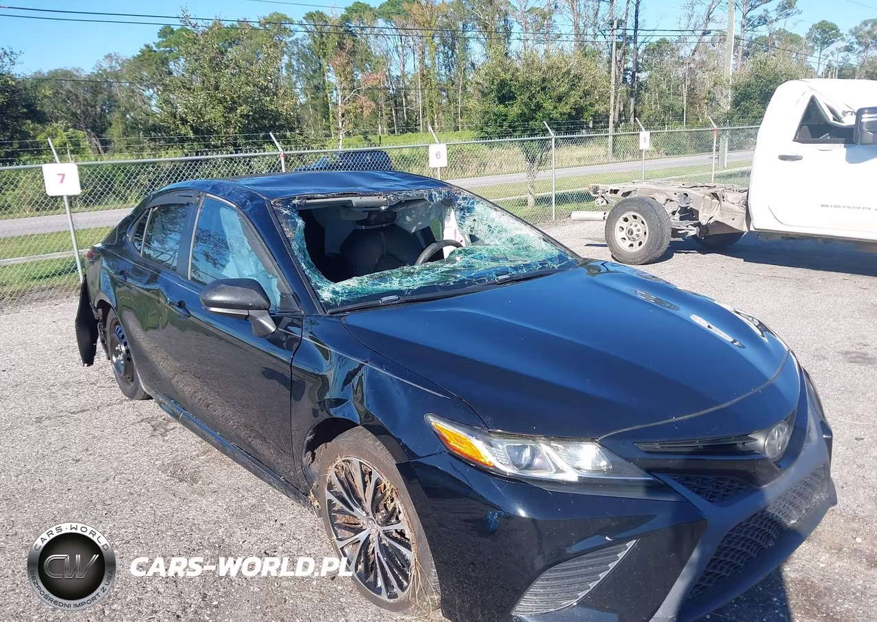 2018 Toyota Camry Se VIN:4T1B11HKXJU524327 - 6