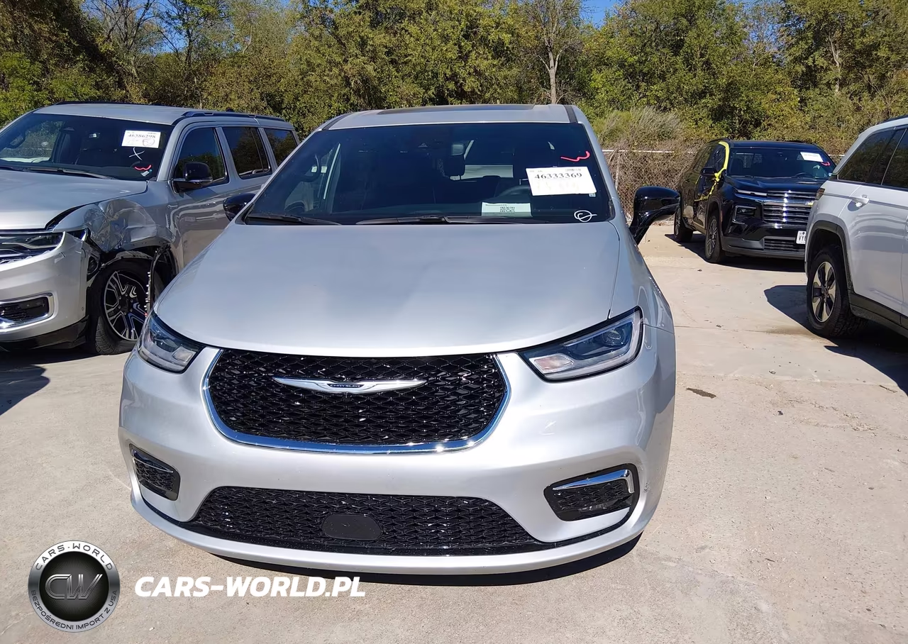 2026 Chrysler Pacifica Limited VIN:2C4RC1GG8TR193063 - 12