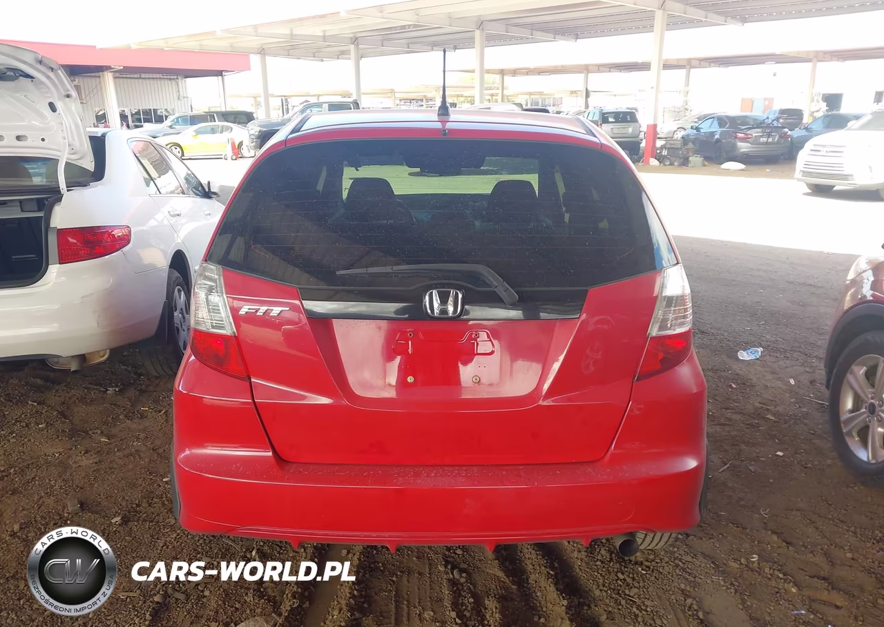 2013 Honda Fit VIN:JHMGE8H36DC026196 - 16