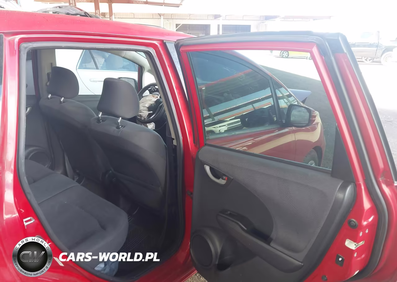 2013 Honda Fit VIN:JHMGE8H36DC026196 - 8