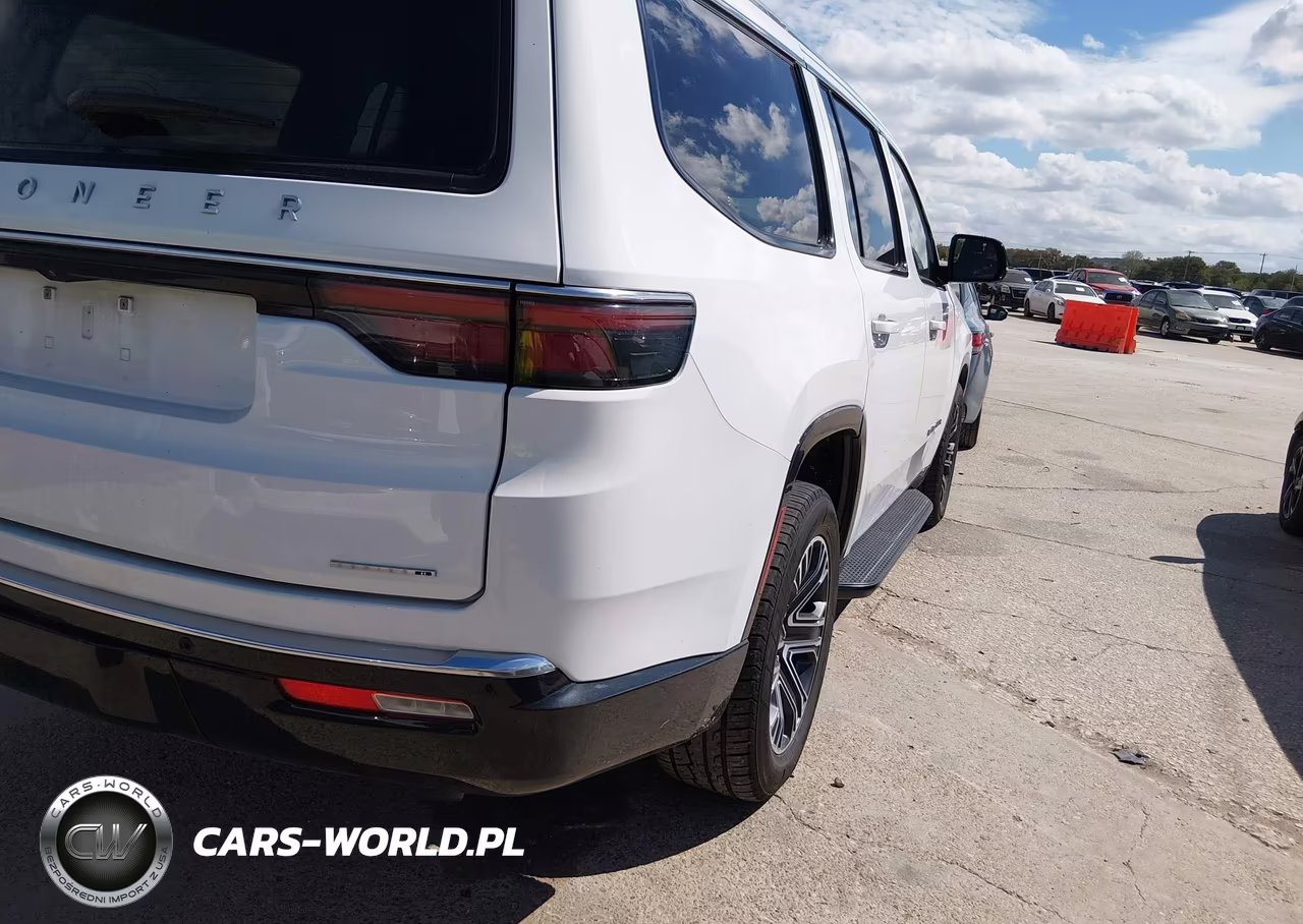 2024 Jeep Wagoneer Series Ii 4X4 VIN:1C4SJVBP2RS125595 - 4