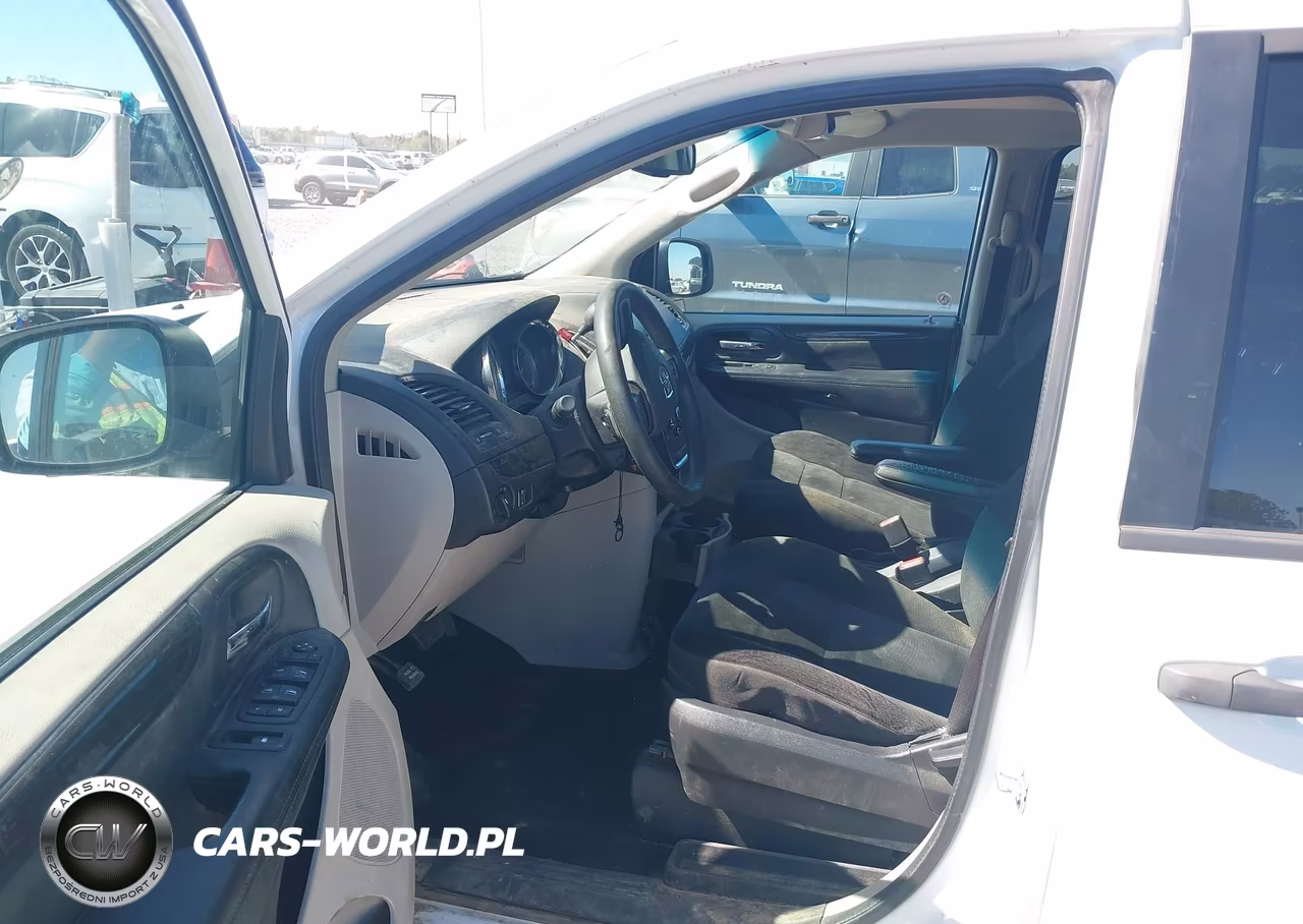 2019 Dodge Grand Caravan Se VIN:2C4RDGBG5KR794114 - 19