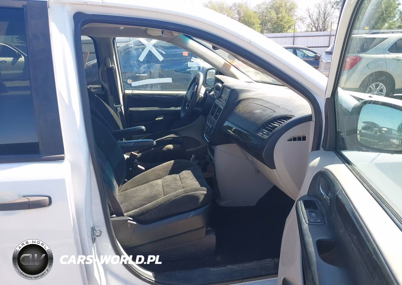 2019 Dodge Grand Caravan Se VIN:2C4RDGBG5KR794114 - 5
