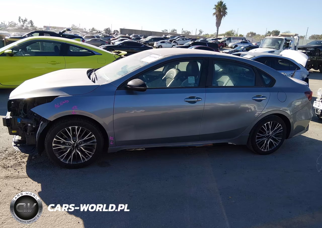 2023 Kia Forte Gt-Line VIN:3KPF54AD7PE523084 - 15