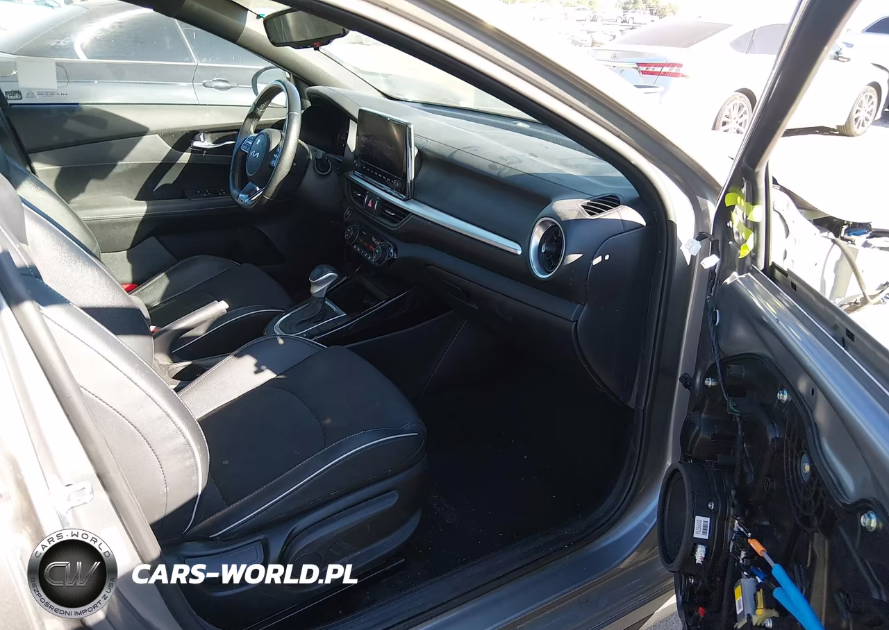 2023 Kia Forte Gt-Line VIN:3KPF54AD7PE523084 - 5
