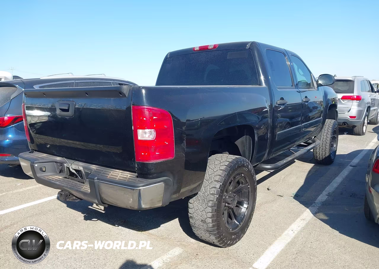 2008 Chevrolet Silverado 1500 Ls VIN:2GCEK13C181231422 - 4