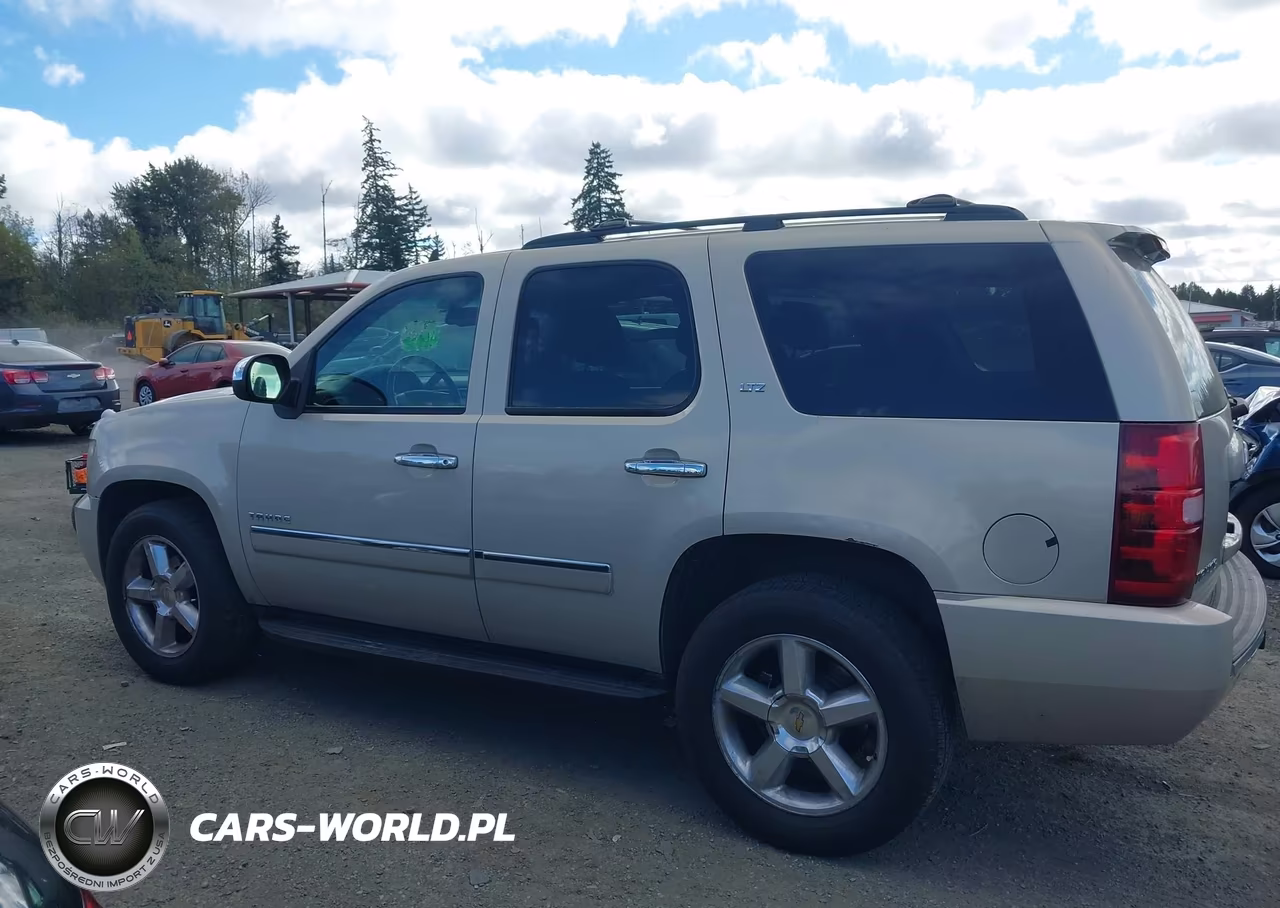 2010 Chevrolet Tahoe Ltz VIN:1GNUKCE01AR103289 - 14