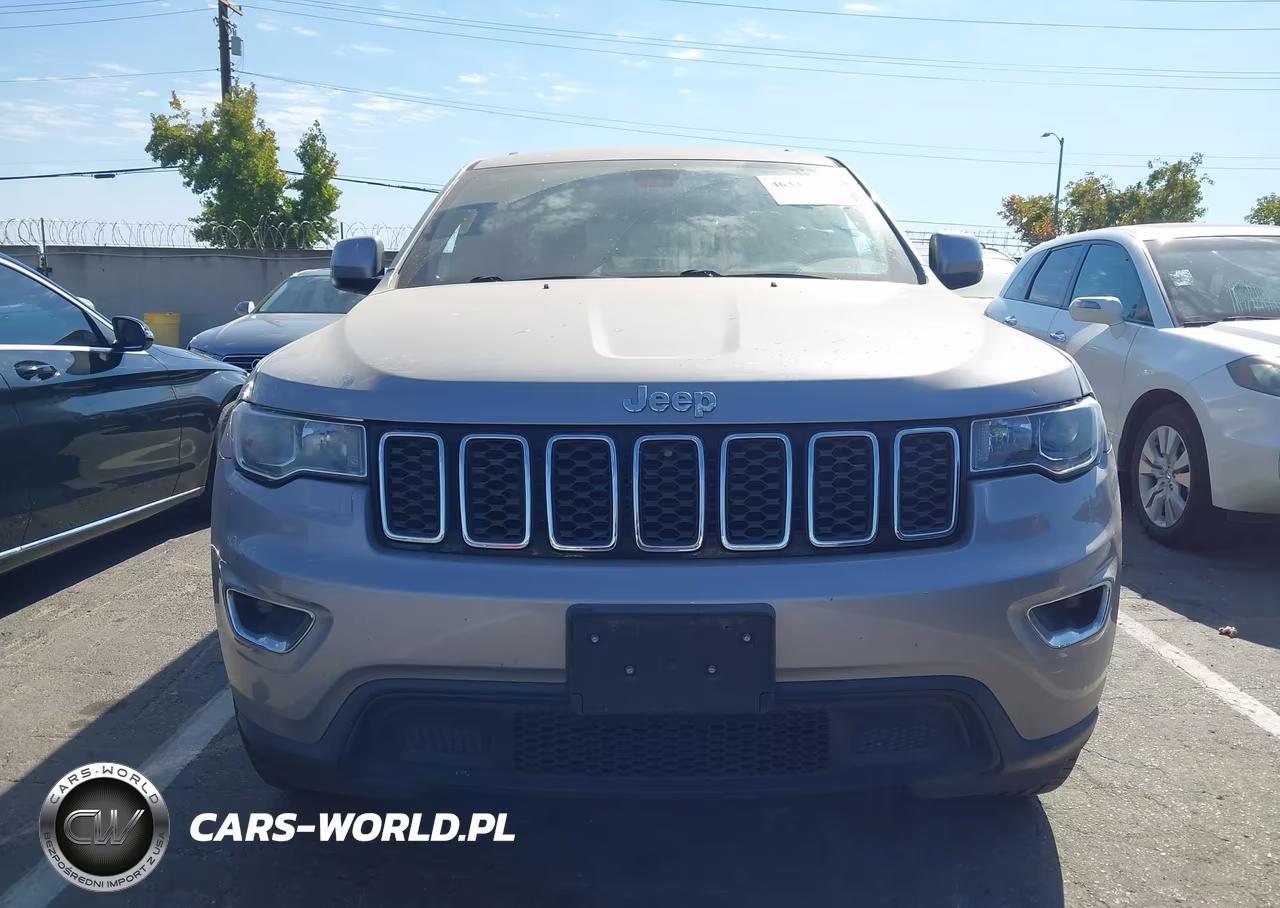 2018 Jeep Grand Cherokee Laredo E 4X4 VIN:1C4RJFAG1JC267361 - 12