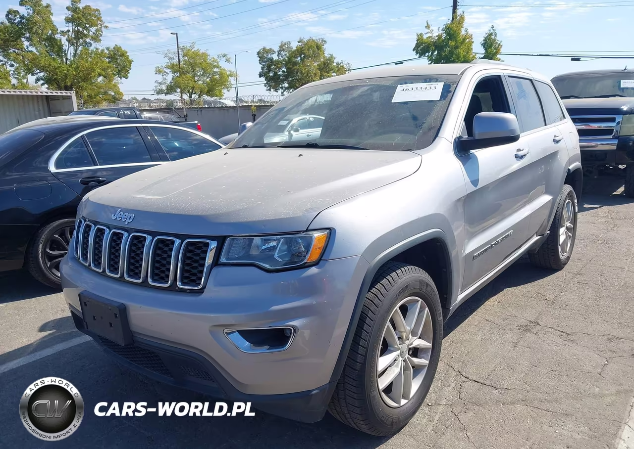 2018 Jeep Grand Cherokee Laredo E 4X4 VIN:1C4RJFAG1JC267361 - 2