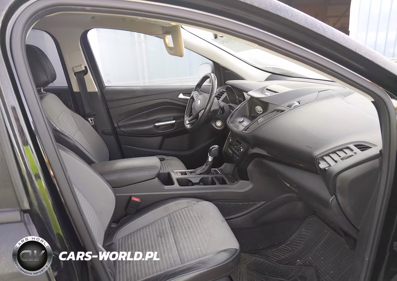 2017 Ford Escape Se VIN:1FMCU9G91HUA91676 - 5