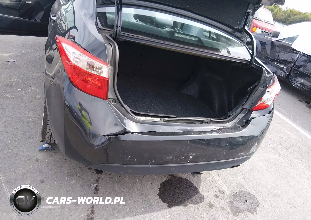 2017 Toyota Corolla Le VIN:2T1BURHE9HC750001 - 6