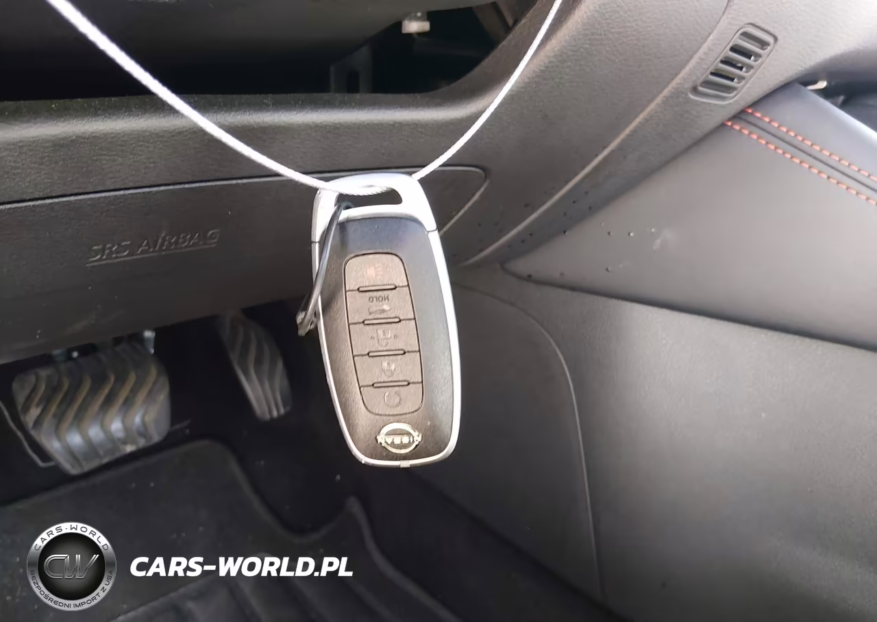 2025 Nissan Sentra Sr VIN:3N1AB8DV0SY266925 - 11