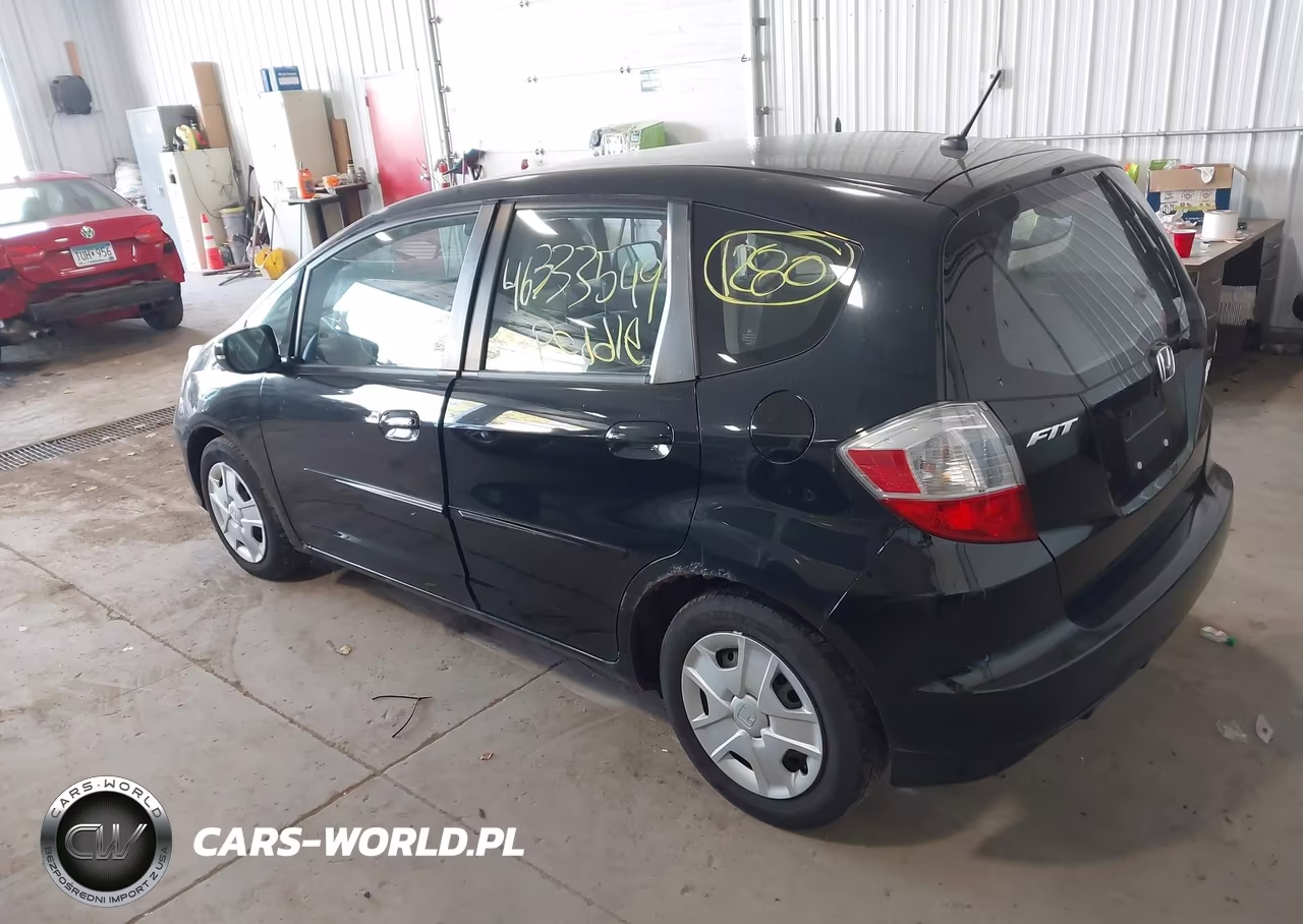 2012 Honda Fit VIN:JHMGE8H33CS008131 - 3