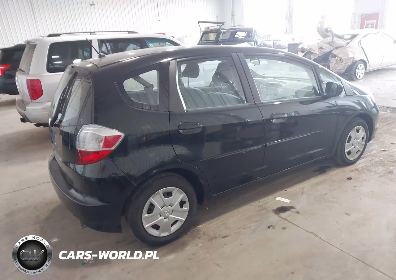2012 Honda Fit VIN:JHMGE8H33CS008131 - 4
