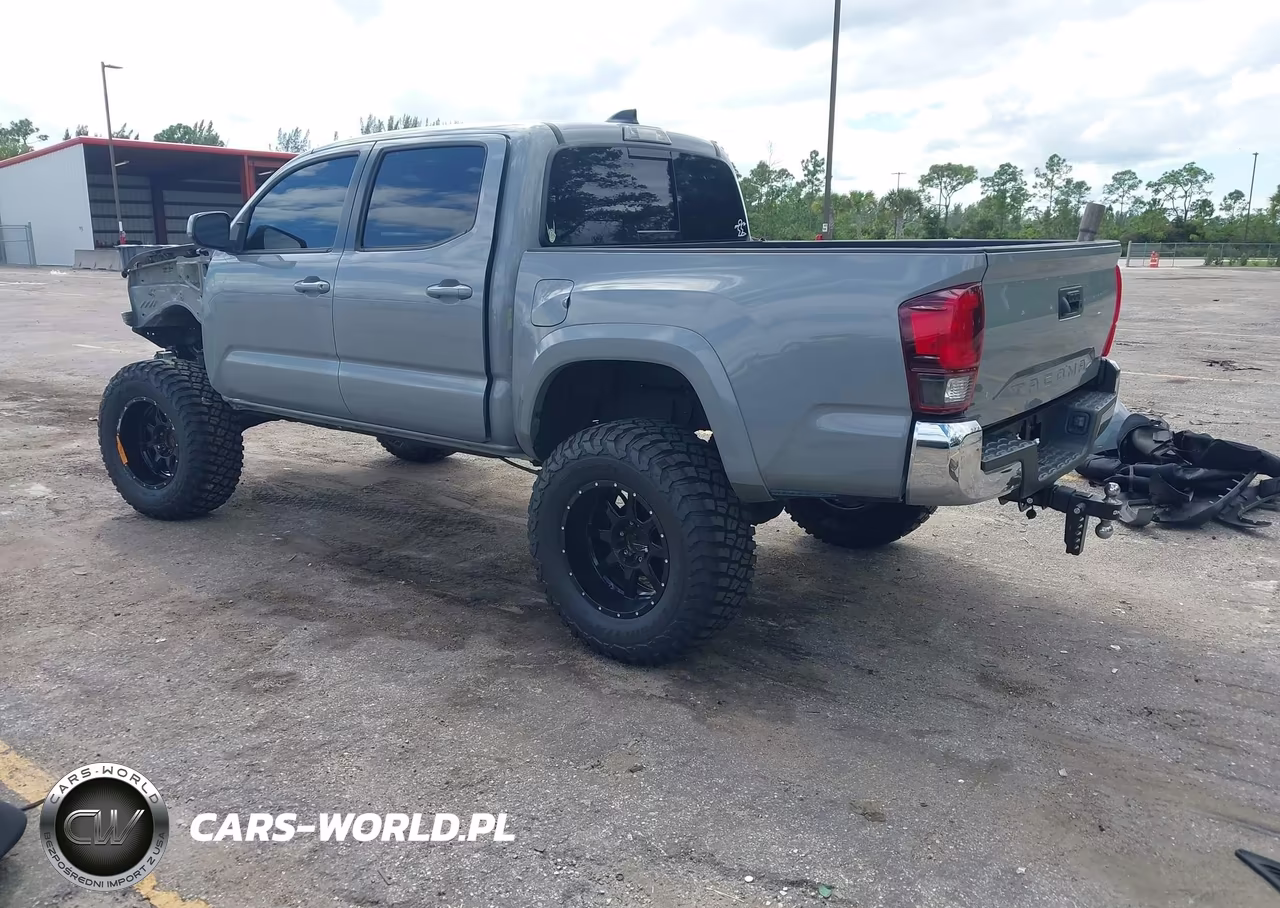 2020 Toyota Tacoma Sr5 V6 VIN:3TYAZ5CN8LT000798 - 3