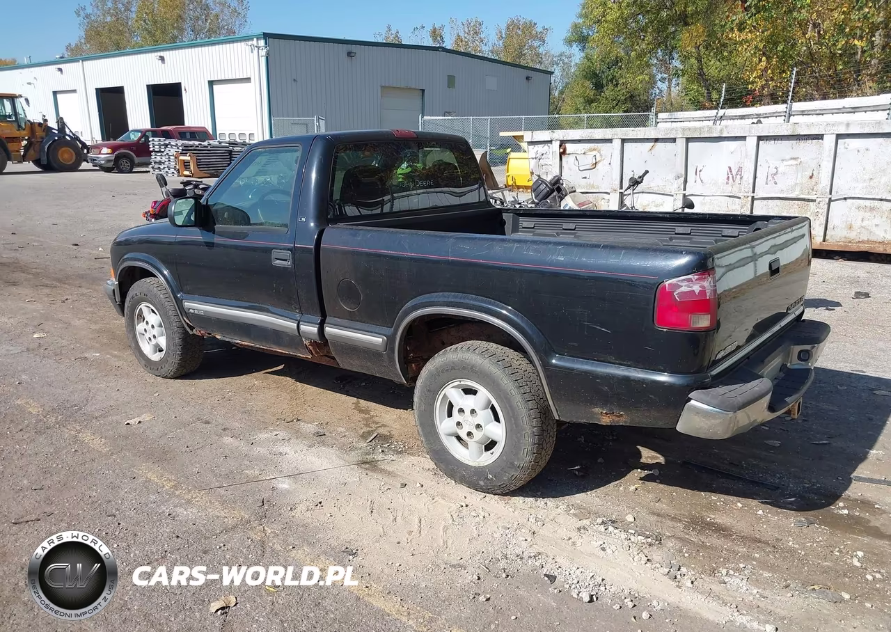 2000 Chevrolet S-10 Ls VIN:1GCDT14W8YK204526 - 3