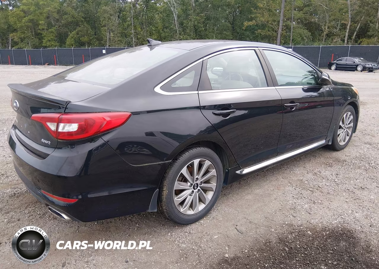 2015 Hyundai Sonata Sport VIN:5NPE34AF0FH241074 - 4