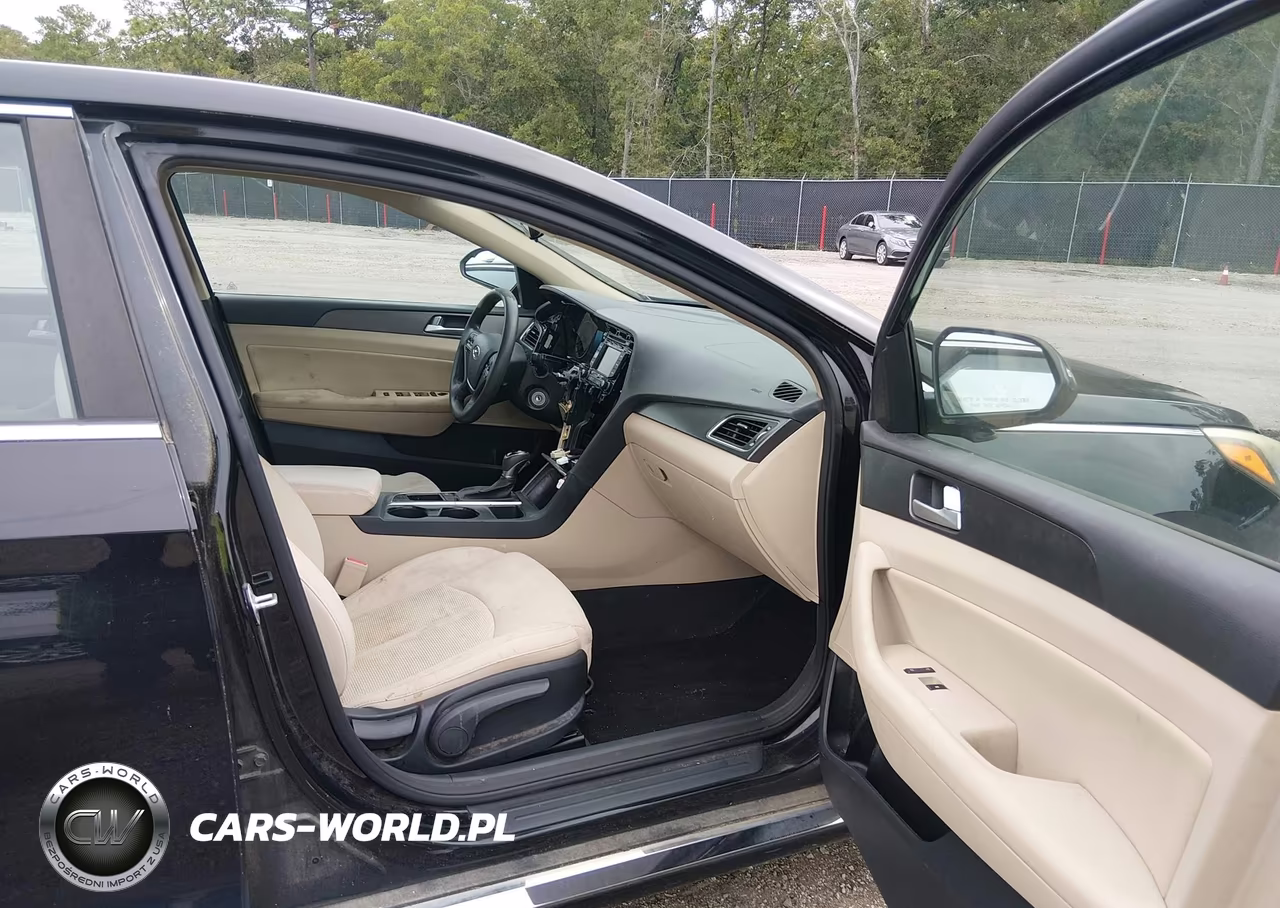 2015 Hyundai Sonata Sport VIN:5NPE34AF0FH241074 - 5