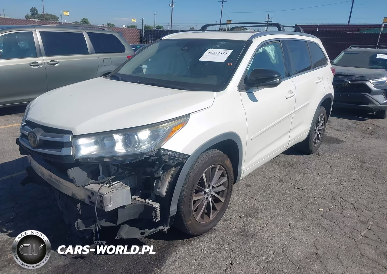 2018 Toyota Highlander Xle VIN:5TDKZRFH3JS538304 - 2