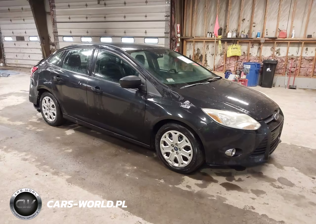 2012 Ford Focus Se VIN:1FAHP3F26CL343672 - 1