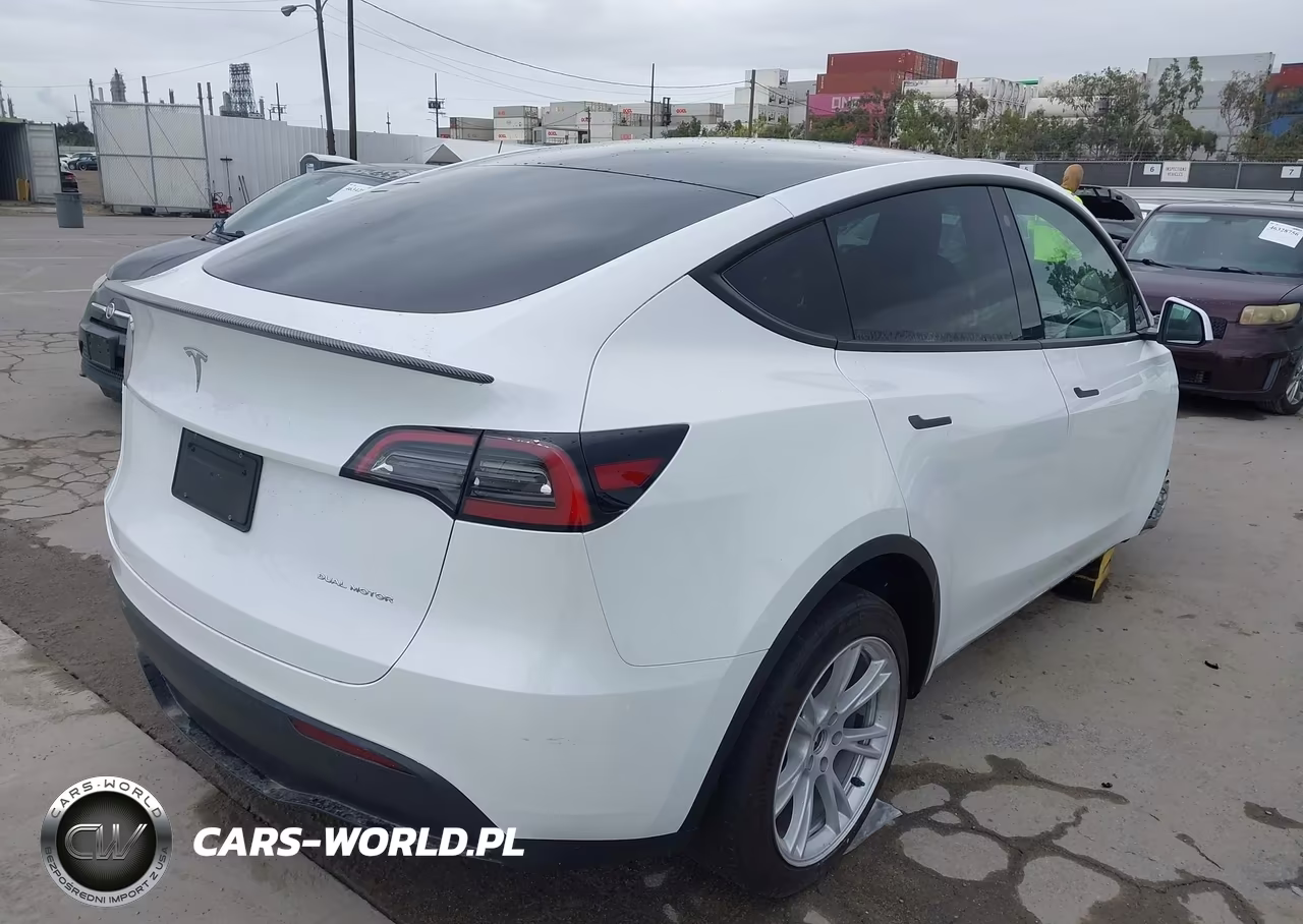 2023 Tesla Model Y Awd-Long Range Dual Motor All-Wheel Drive VIN:7SAYGDEE7PA037486 - 4
