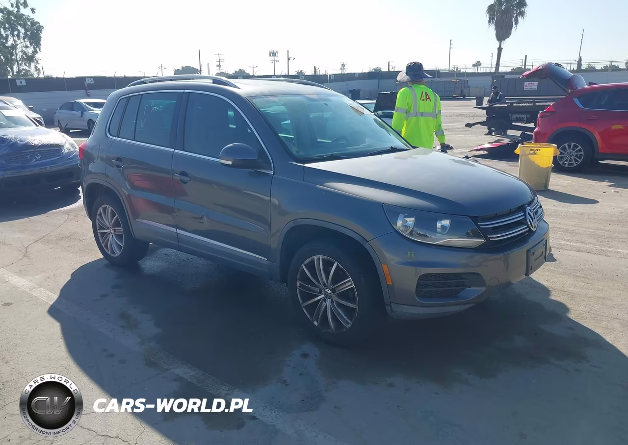 2012 Volkswagen Tiguan Se VIN:WVGAV7AX7CW000181 - 1
