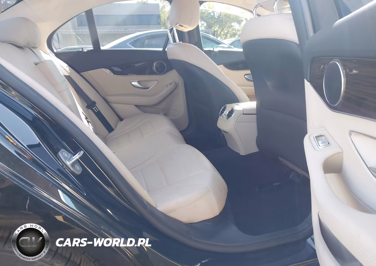 2018 Mercedes-Benz C 300 VIN:55SWF4JB6JU253664 - 8