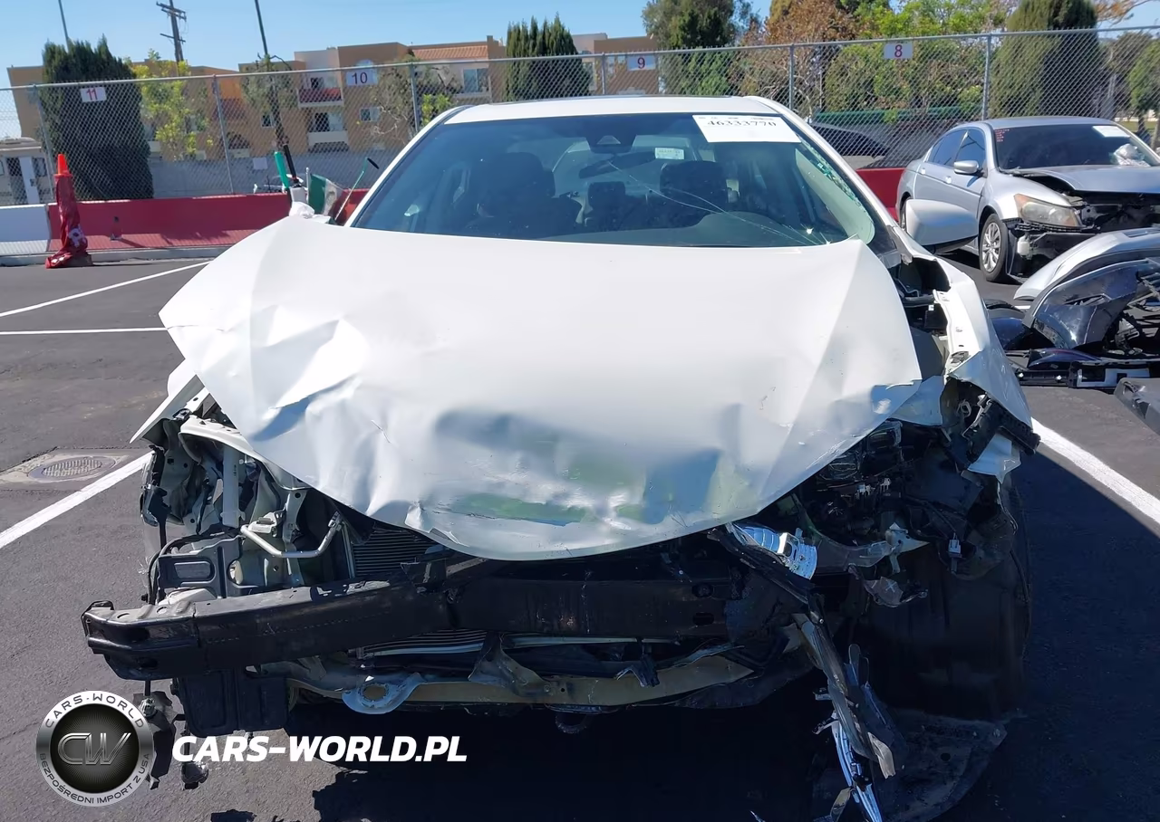 2017 Toyota Corolla Xle VIN:5YFBURHE9HP647399 - 13