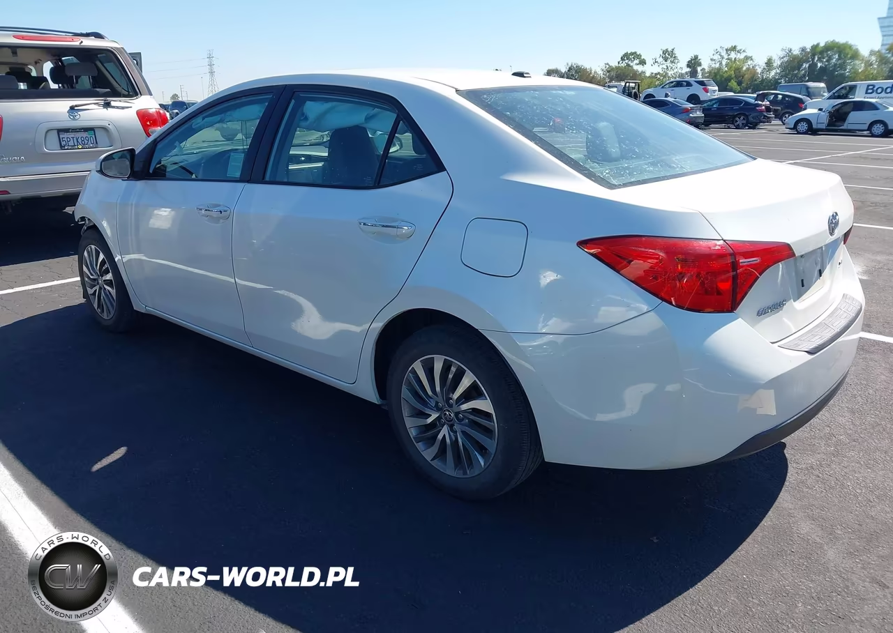 2017 Toyota Corolla Xle VIN:5YFBURHE9HP647399 - 3