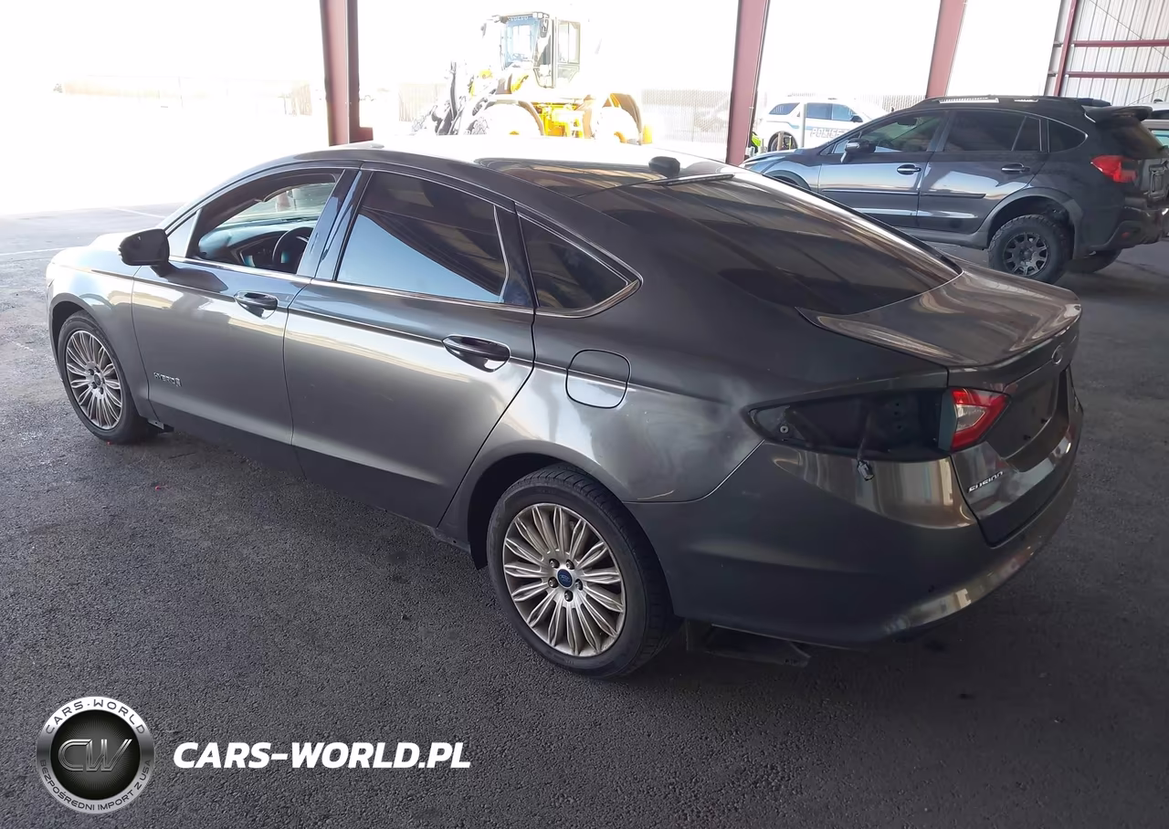 2016 Ford Fusion Hybrid Se VIN:3FA6P0LU2GR187004 - 3