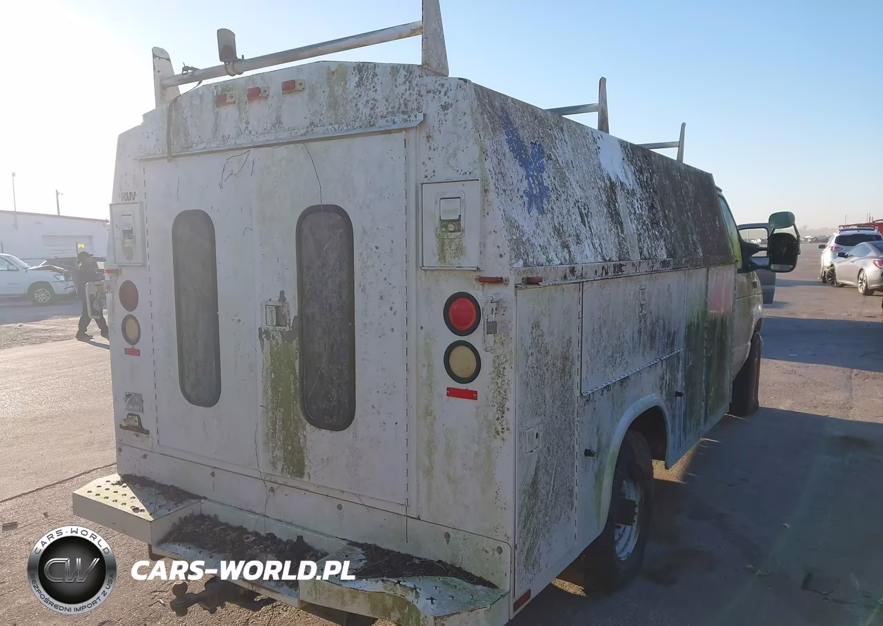 2004 Ford E-350 Cutaway Standard VIN:1FDSE35LX4HA27739 - 4