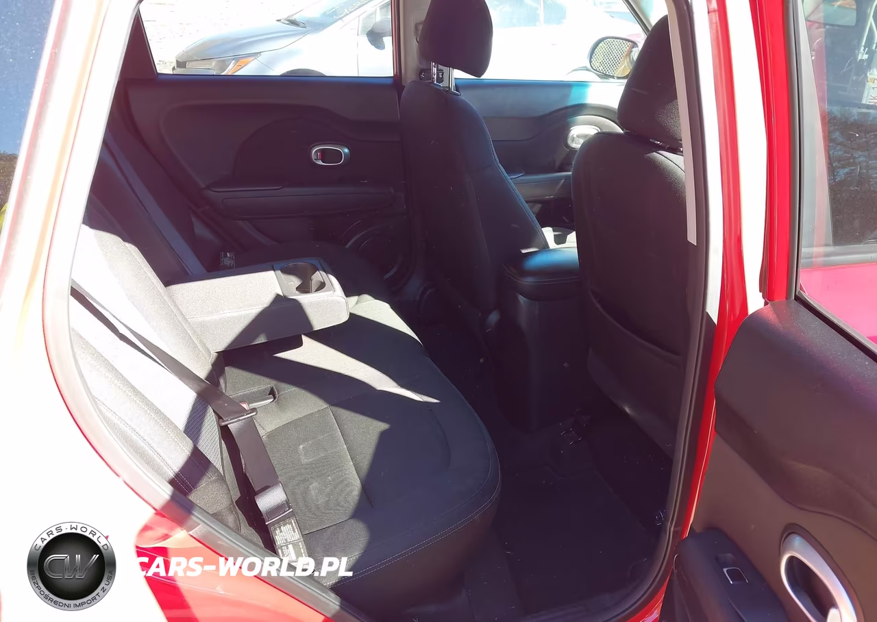 2017 Kia Soul + VIN:KNDJP3A58H7489701 - 8