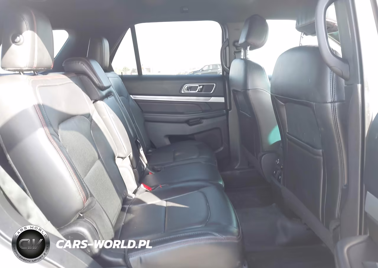 2016 Ford Explorer Sport VIN:1FM5K8GT8GGC59914 - 8