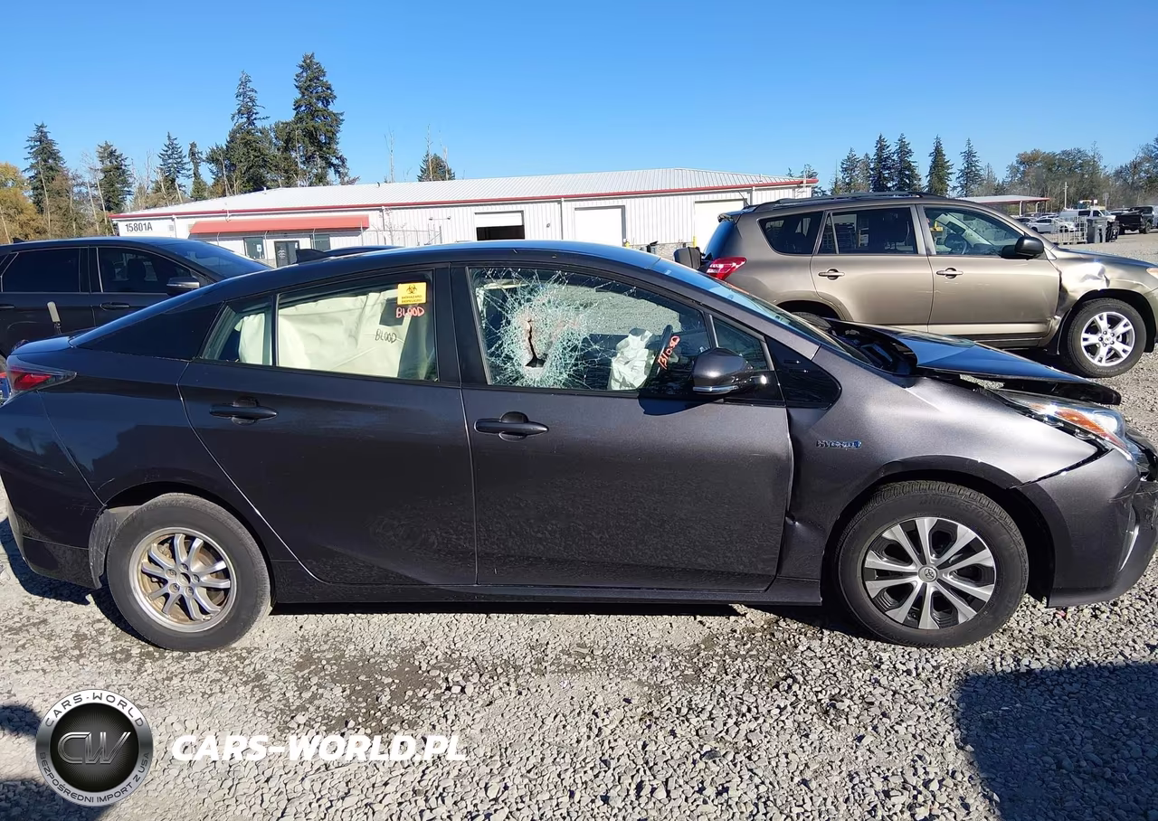 2017 Toyota Prius Four VIN:JTDKARFU3H3536665 - 14