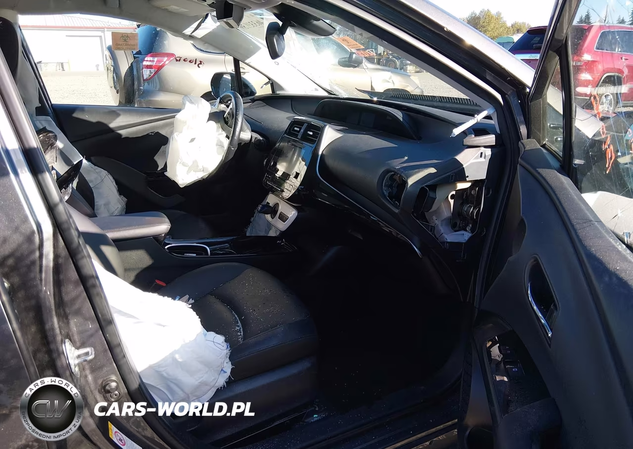 2017 Toyota Prius Four VIN:JTDKARFU3H3536665 - 18
