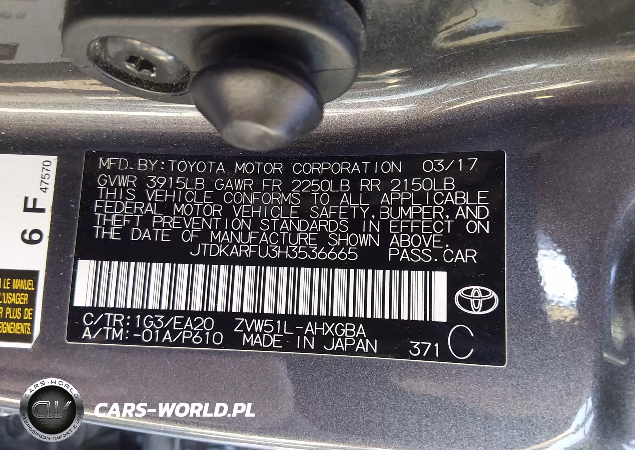 2017 Toyota Prius Four VIN:JTDKARFU3H3536665 - 9