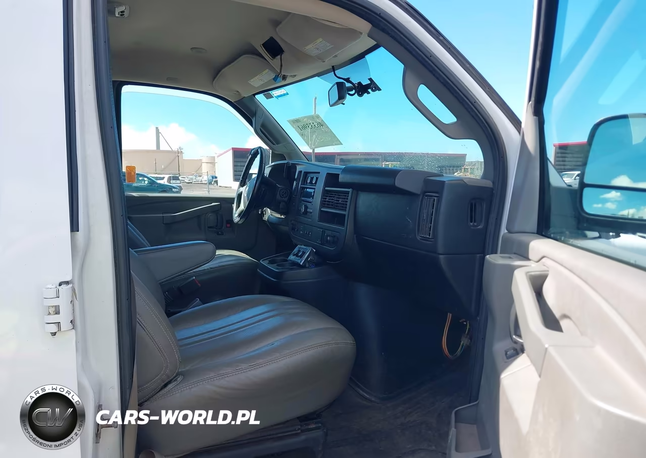 2018 Chevrolet Express 3500 Ls VIN:1GAZGNFGXJ1301397 - 5
