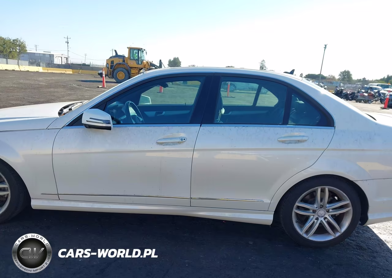 2013 Mercedes-Benz C 250 Sport VIN:WDDGF4HB5DA760845 - 14