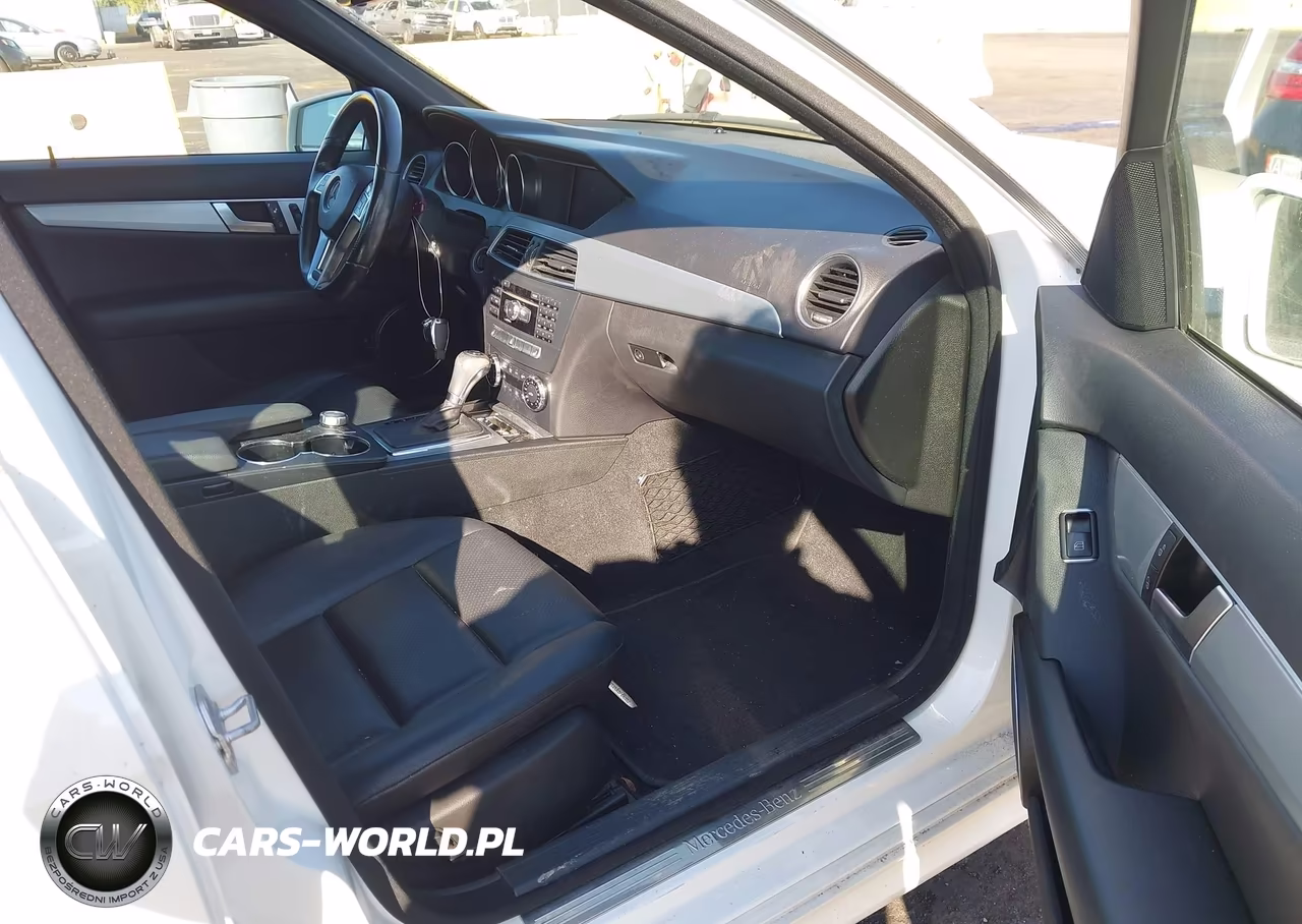 2013 Mercedes-Benz C 250 Sport VIN:WDDGF4HB5DA760845 - 5
