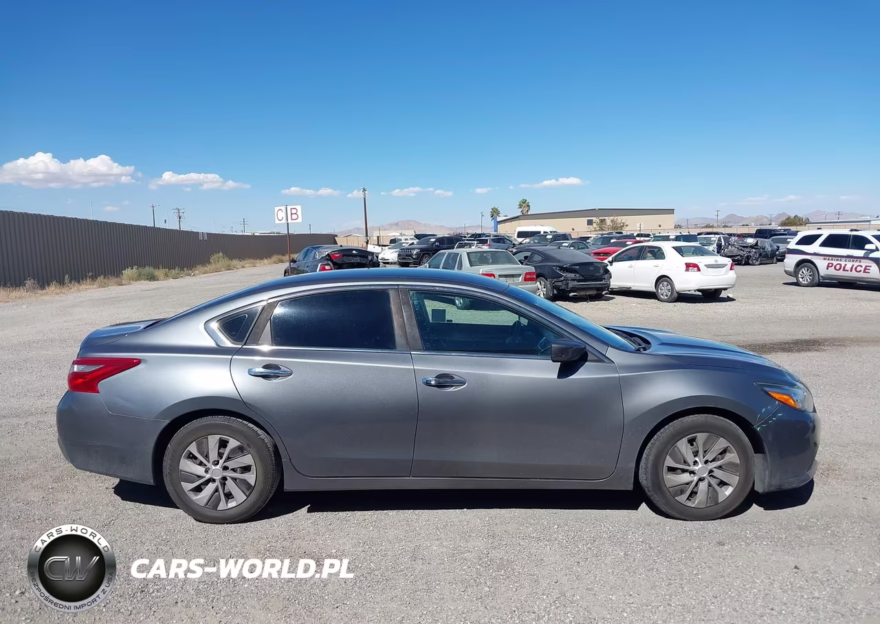 2018 Nissan Altima 2.5 S VIN:1N4AL3AP3JC249438 - 14