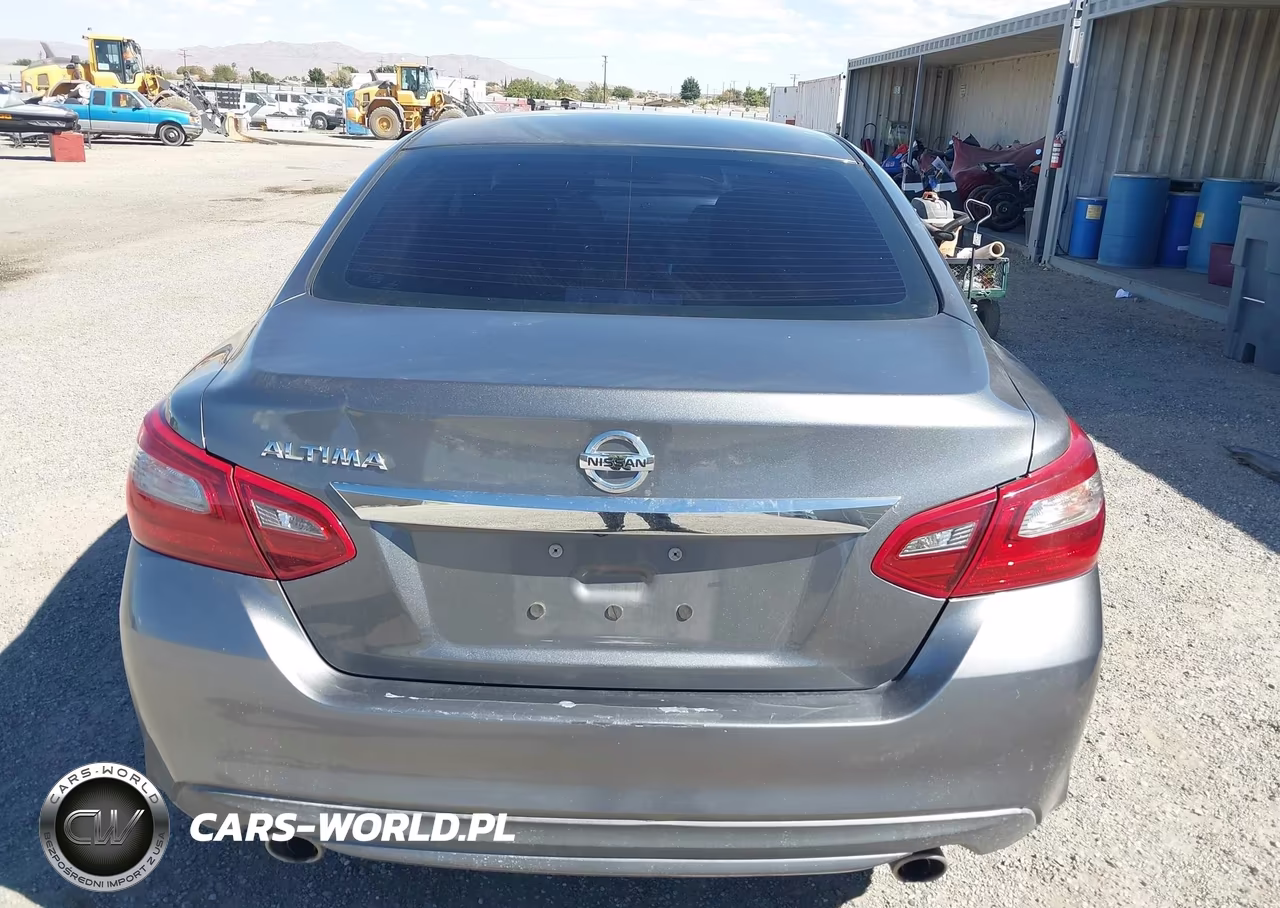 2018 Nissan Altima 2.5 S VIN:1N4AL3AP3JC249438 - 17