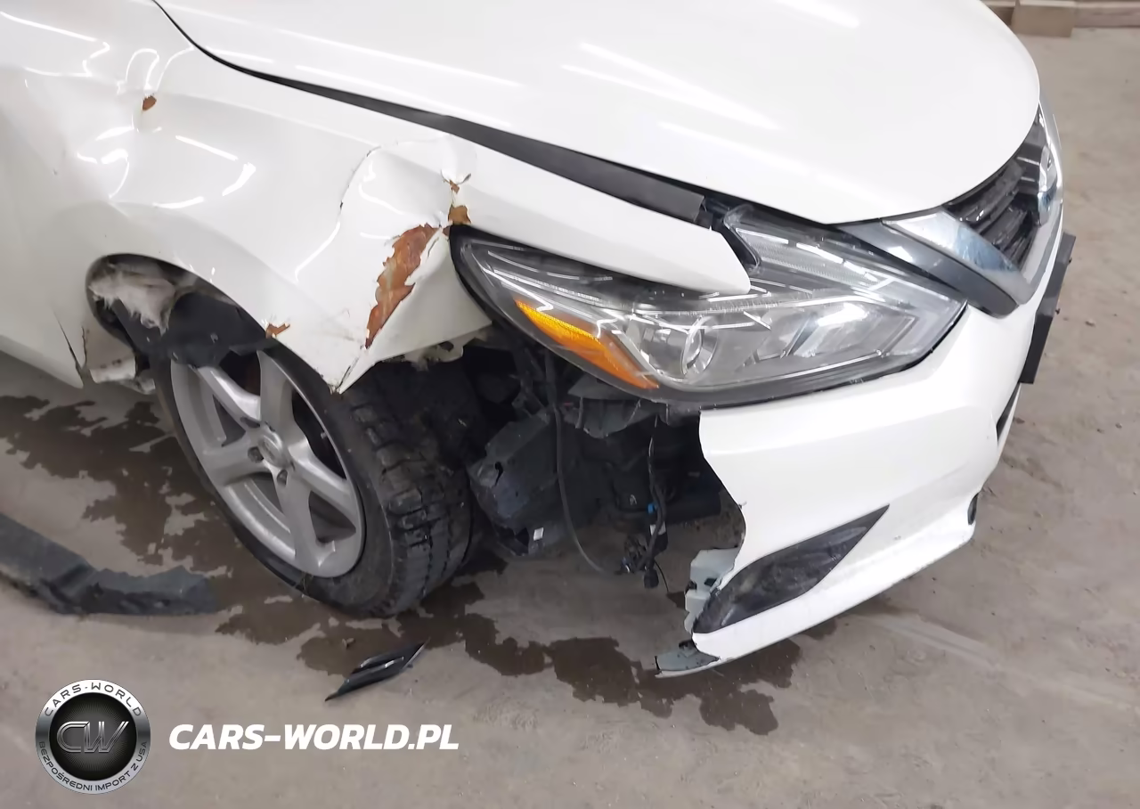 2018 Nissan Altima 2.5 Sr VIN:1N4AL3AP3JC282911 - 18