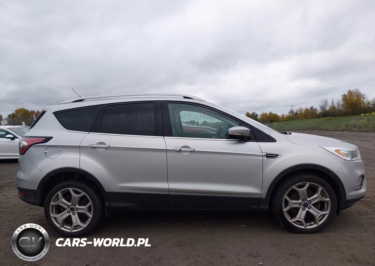 2017 Ford Escape Titanium VIN:1FMCU9J91HUF01336 - 13