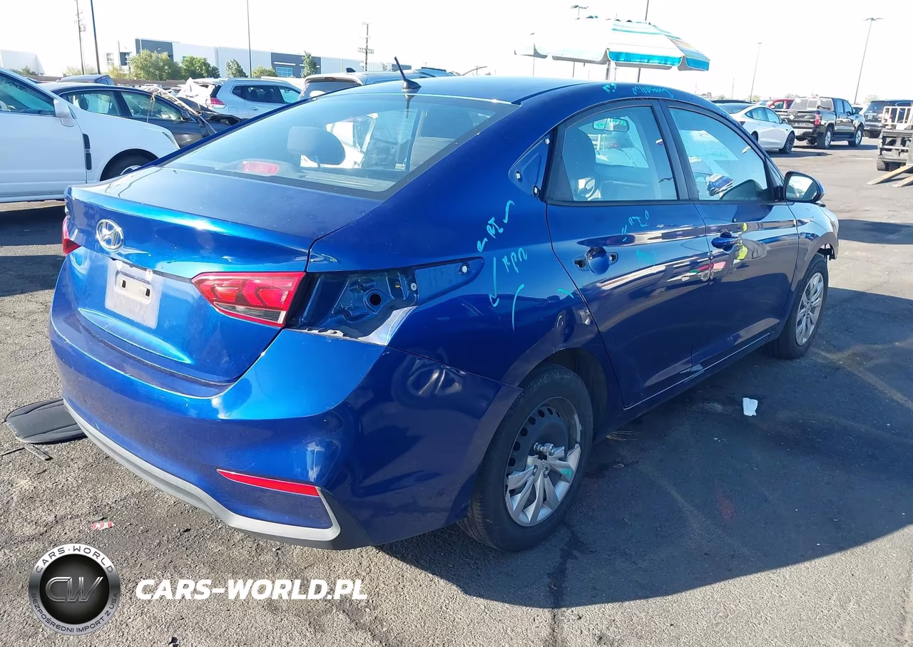 2019 Hyundai Accent Se VIN:3KPC24A31KE076022 - 4