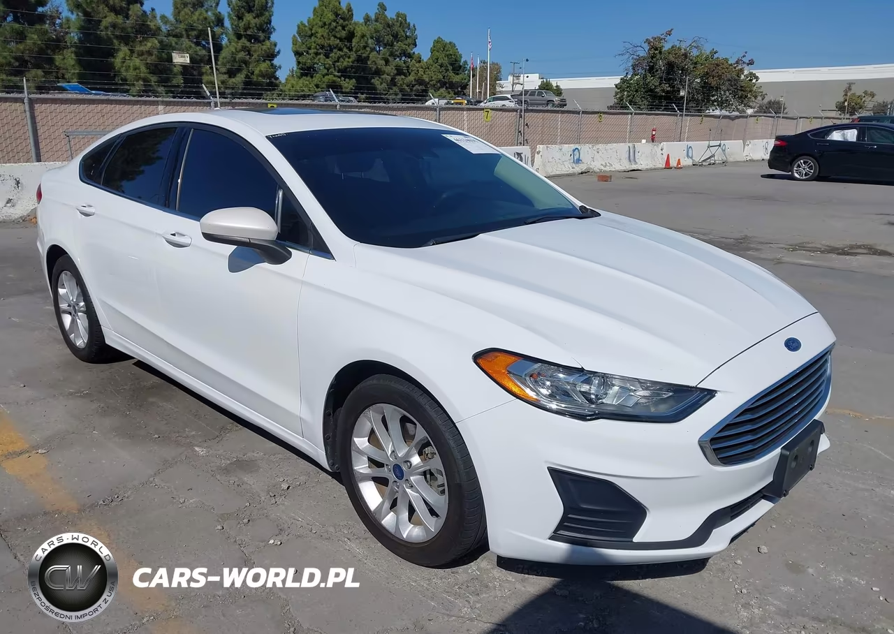 2020 Ford Fusion Se – zdjęcie 1 z 16